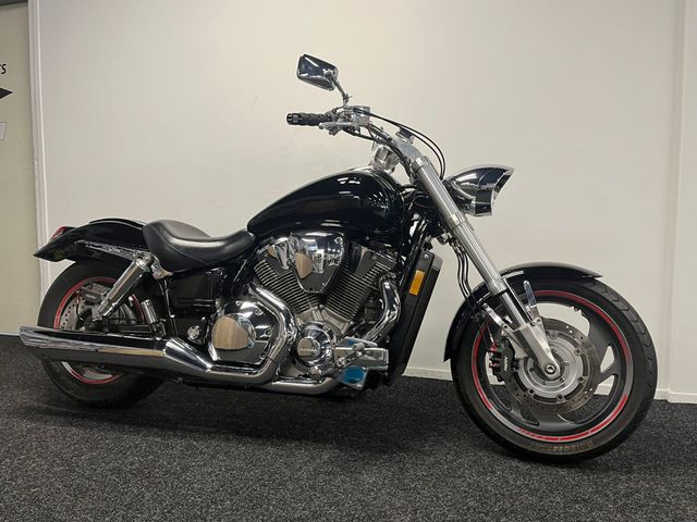 honda - vtx-1800