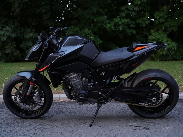 ktm - 890-duke-l