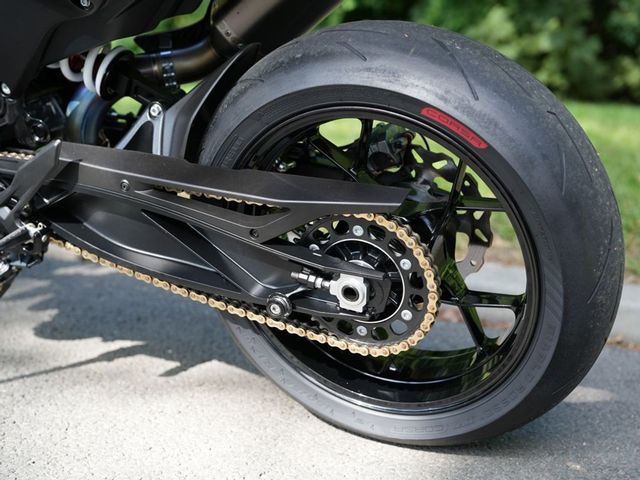 ktm - 890-duke-l