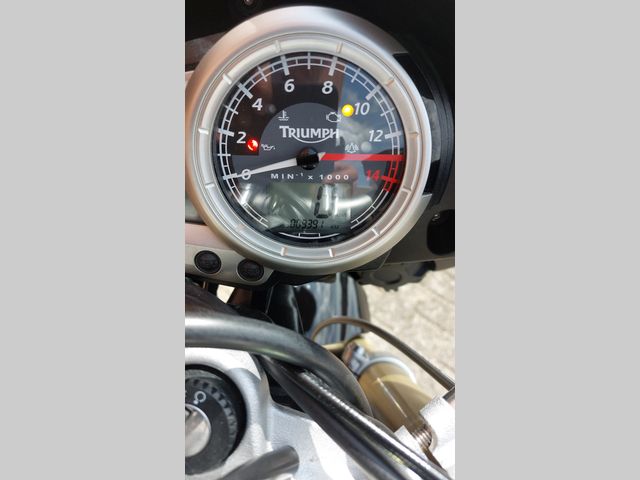 triumph - street-triple-675
