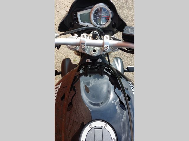 triumph - street-triple-675