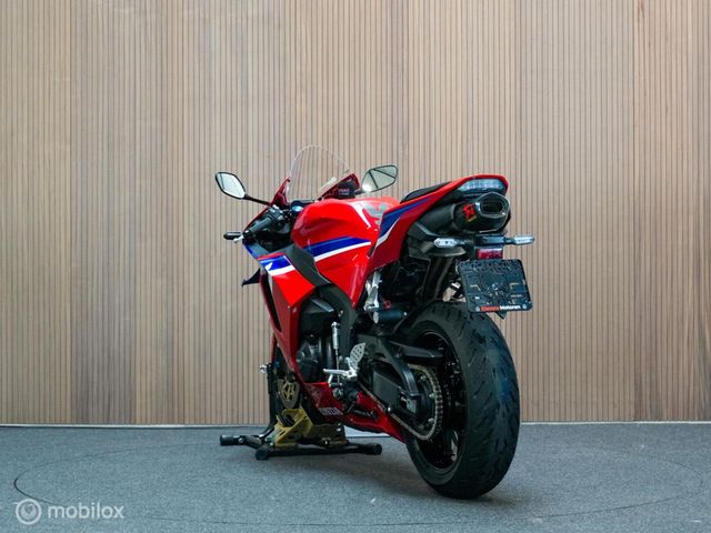 honda - cbr-600-rr-c-abs
