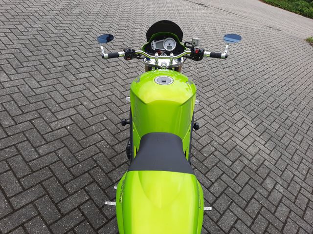triumph - speed-triple