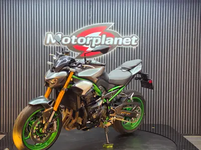 KAWASAKI Z900 SE PERFORMANCE – foto 4