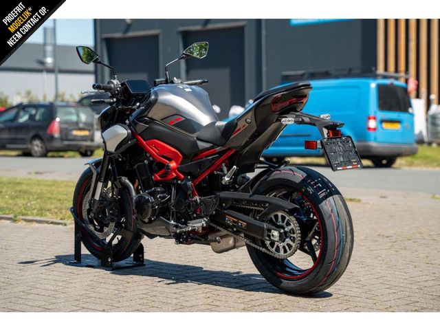 kawasaki - z900