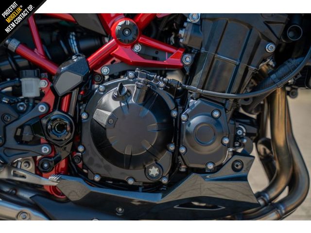 kawasaki - z900