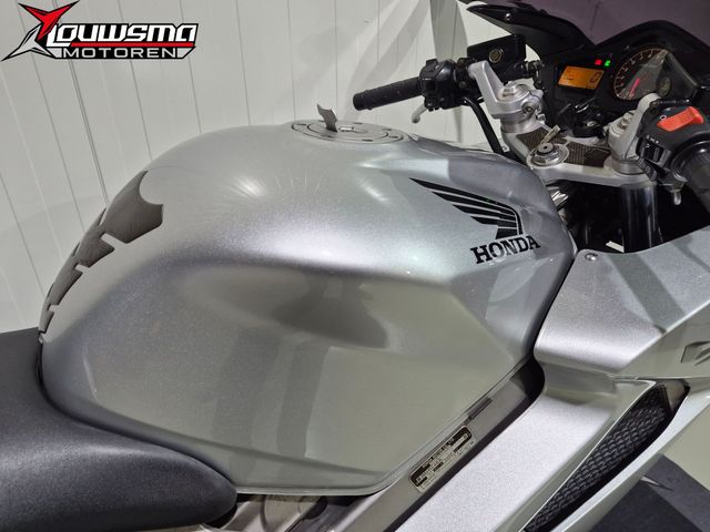 honda - vfr-800-fi-vtec