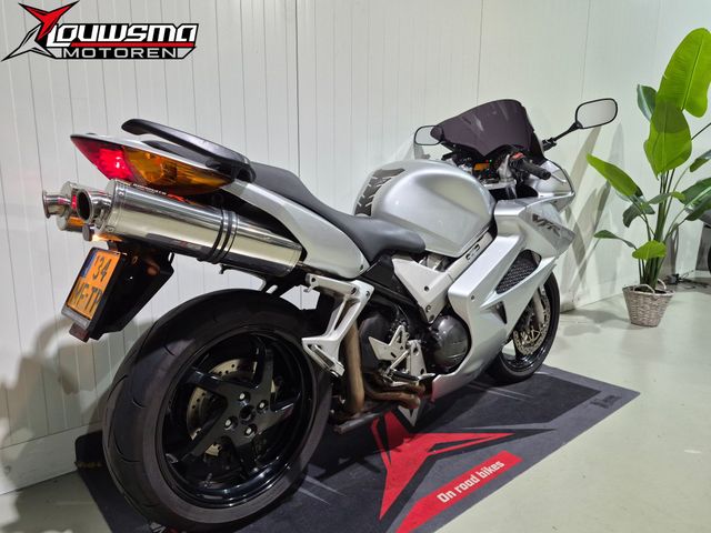 honda - vfr-800-fi-vtec