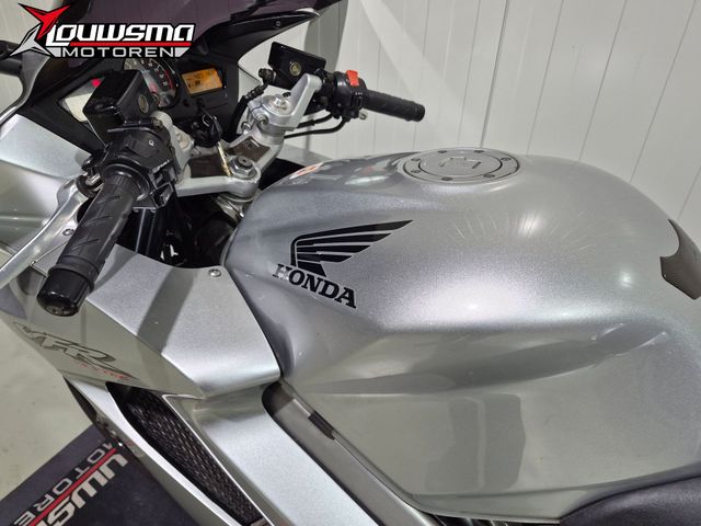 honda - vfr-800-fi-vtec