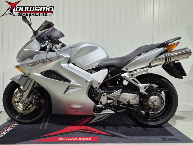 honda - vfr-800-fi-vtec