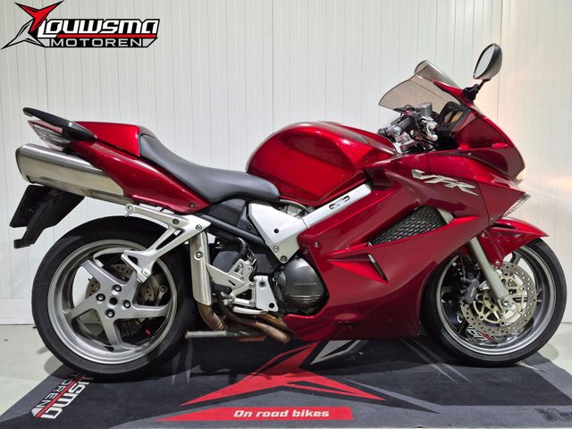 honda - vfr-800-fi-vtec