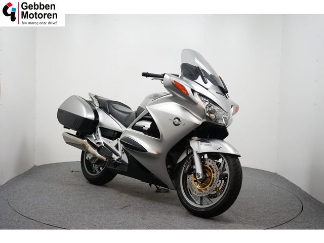 honda - st-1300-pan-european