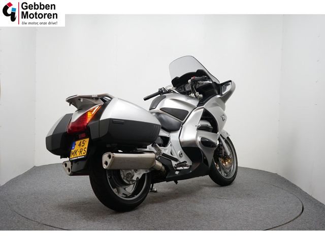 honda - st-1300-pan-european