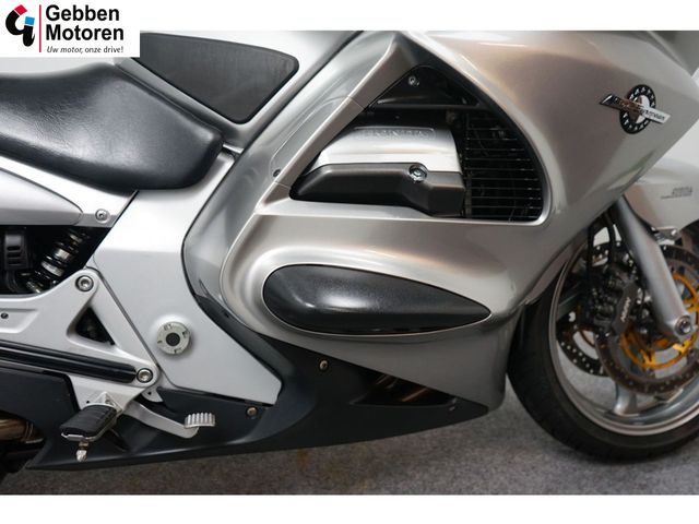 honda - st-1300-pan-european