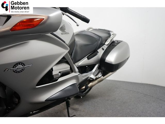 honda - st-1300-pan-european