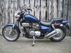 HONDA VF 700 C SUPERMAGNA