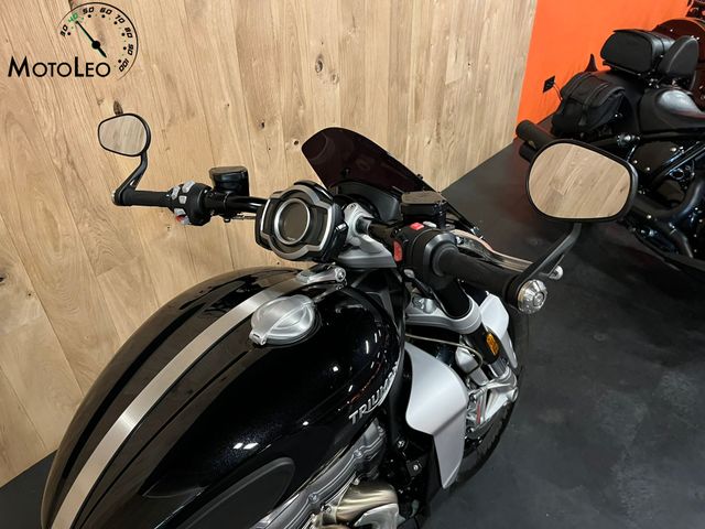 triumph - rocket-iii-r