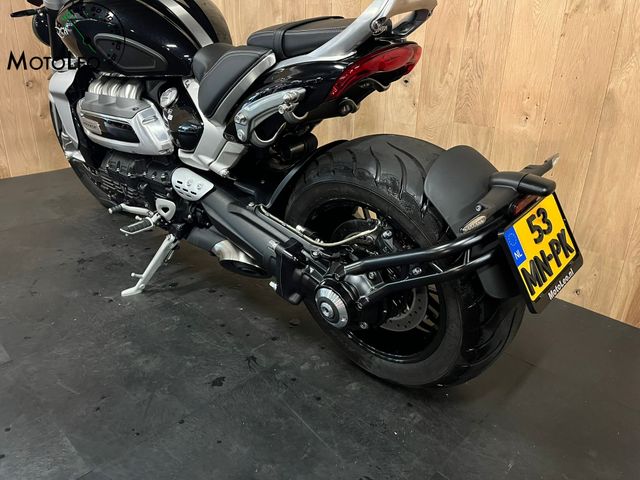 triumph - rocket-iii-r