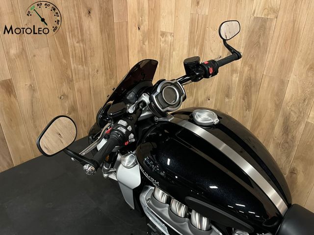 triumph - rocket-iii-r