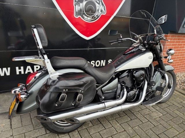 kawasaki - vn-900-classic