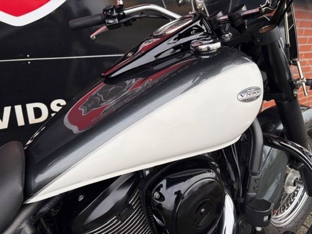 kawasaki - vn-900-classic