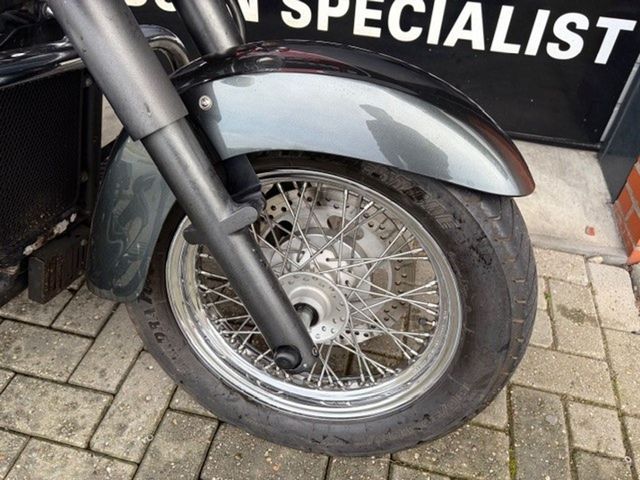 kawasaki - vn-900-classic