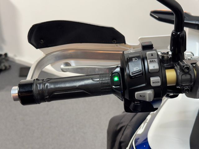 honda - crf-1000-l-africa-twin-adventure-sports