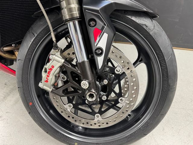 triumph - street-triple-rs