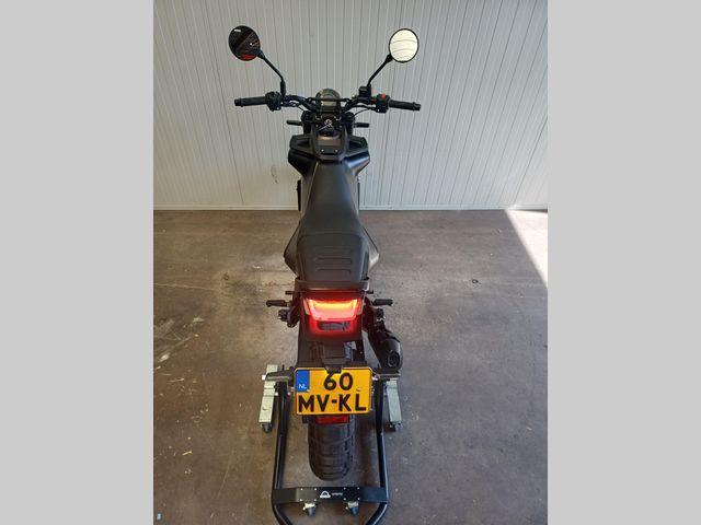 husqvarna - svartpilen-125