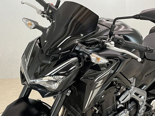 kawasaki - z900