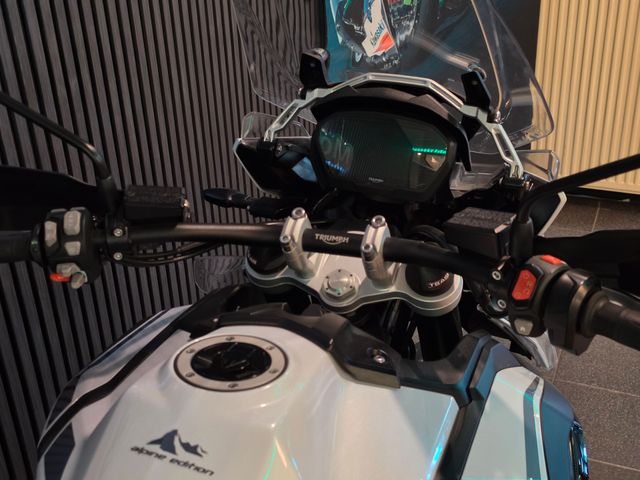 triumph - tiger-1200-alpine-edition
