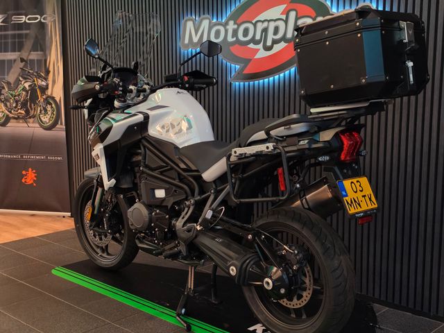 triumph - tiger-1200-alpine-edition