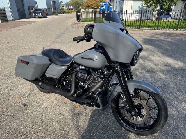 harley-davidson - street-glide