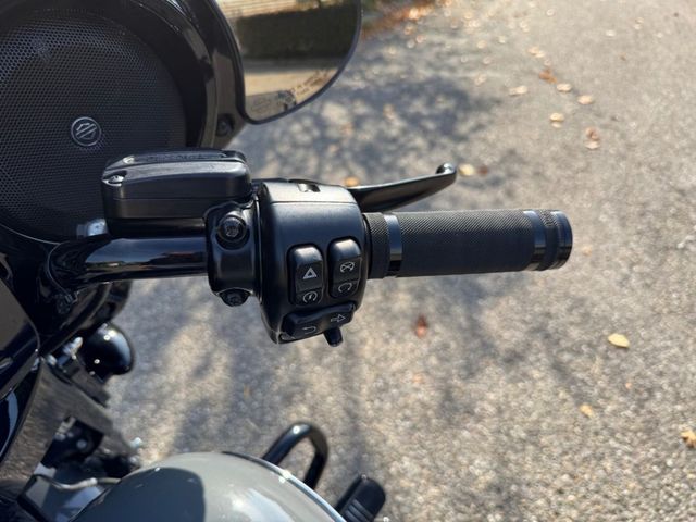 harley-davidson - street-glide