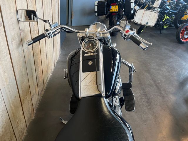 suzuki - vl-1500-lc-intruder