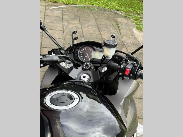 kawasaki - z-1000-sx-abs