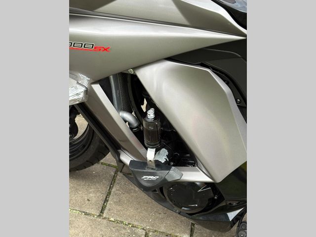 kawasaki - z-1000-sx-abs