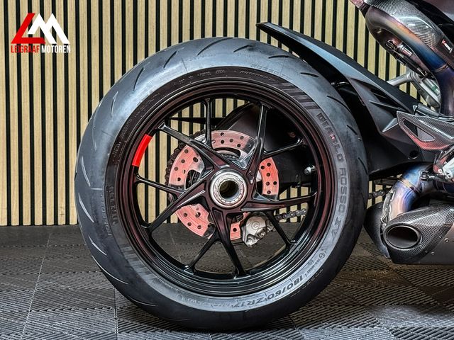 ducati - streetfighter-v2