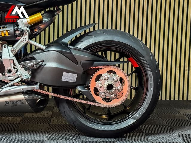ducati - streetfighter-v2