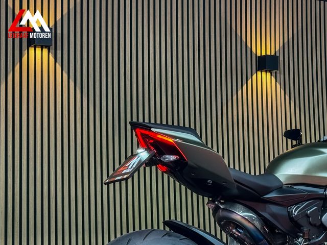 ducati - streetfighter-v2
