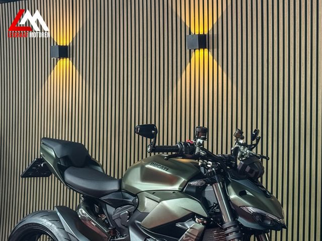 ducati - streetfighter-v2