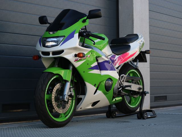 kawasaki - ninja-zx-6r
