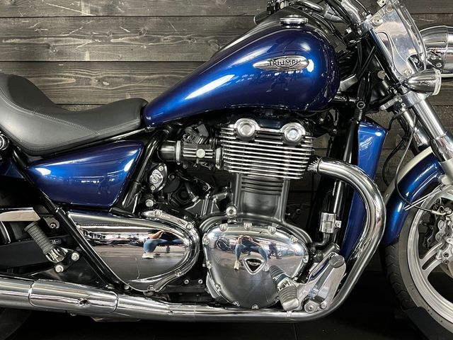 triumph - thunderbird