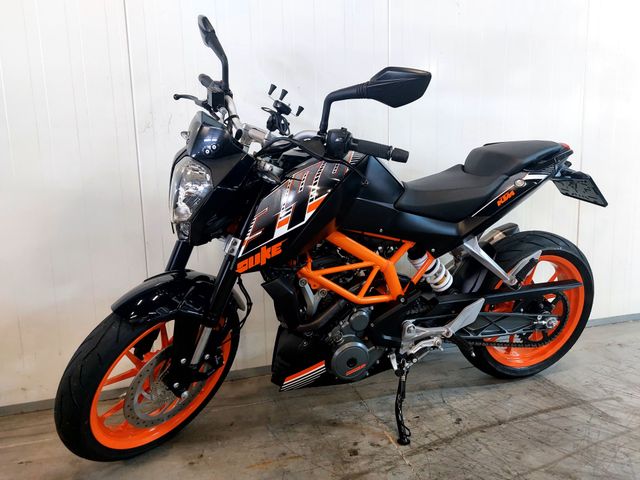 ktm - 390-duke-abs