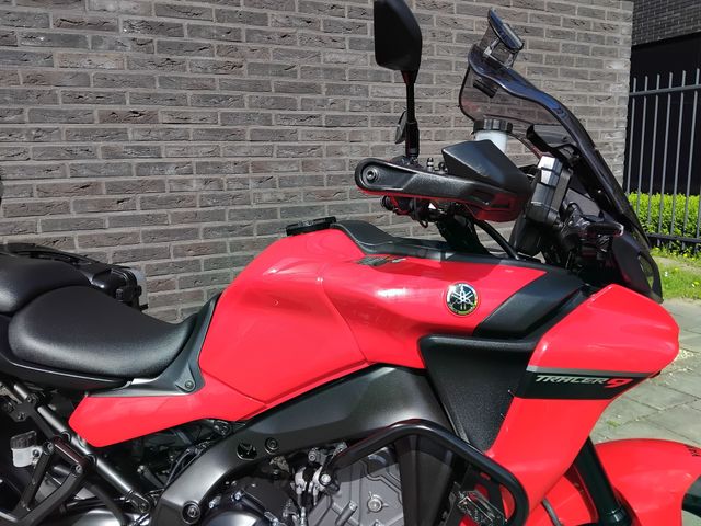 yamaha - tracer-9