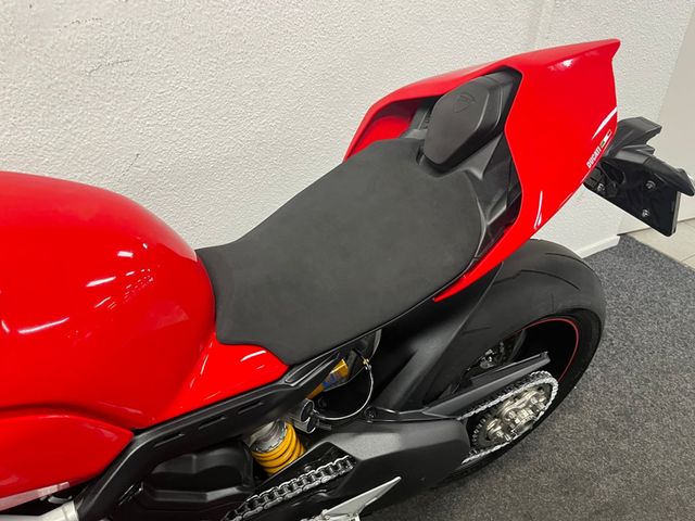 ducati - panigale-v4-s