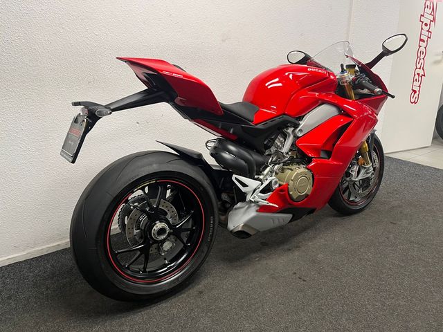 ducati - panigale-v4-s
