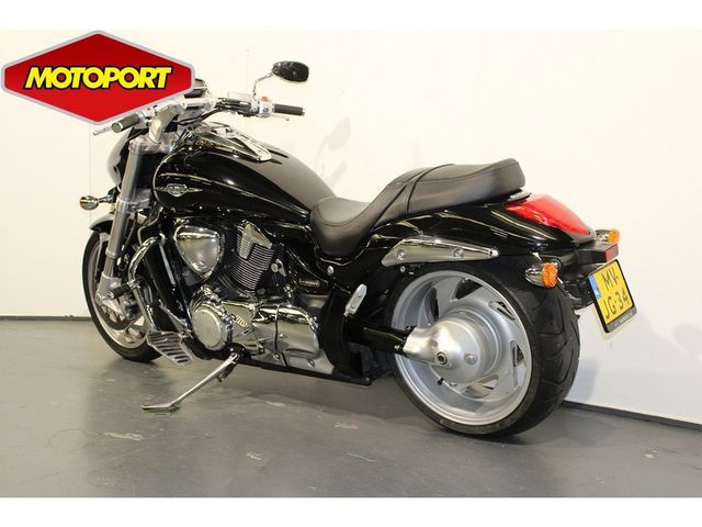 suzuki - m-1800-r-intruder