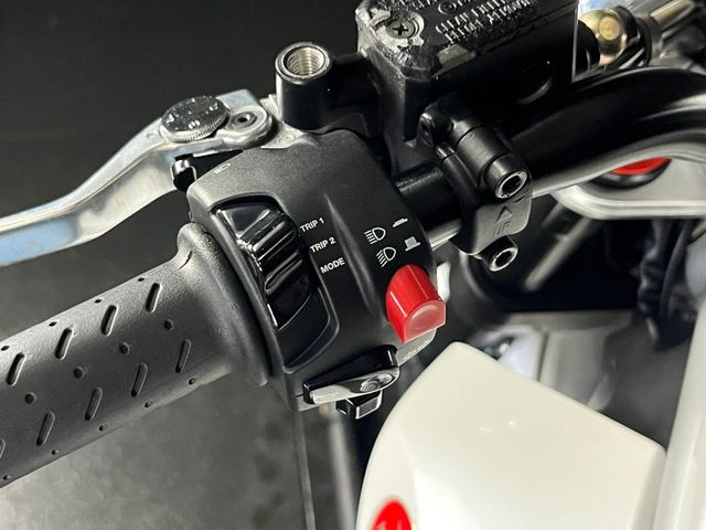moto-guzzi - griso-1200-8v