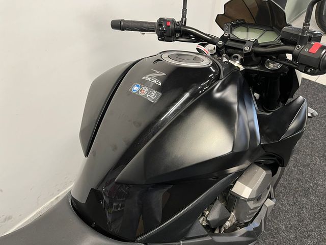 kawasaki - z-800-abs